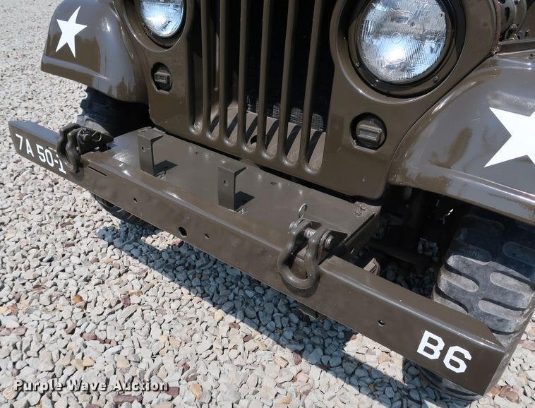 image for item KQ9829 1953 Willy's Jeep M38A1  SUV
