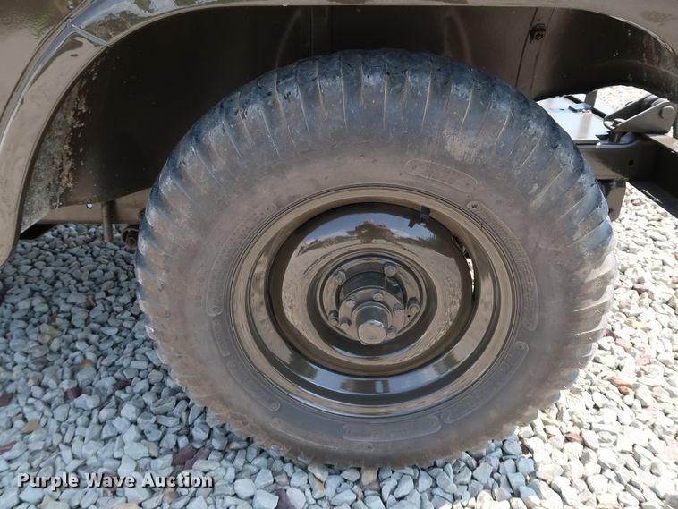 image for item KQ9829 1953 Willy's Jeep M38A1  SUV