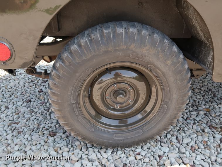 image for item KQ9829 1953 Willy's Jeep M38A1  SUV