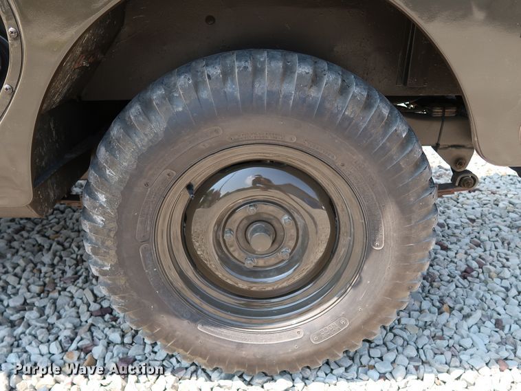 image for item KQ9829 1953 Willy's Jeep M38A1  SUV