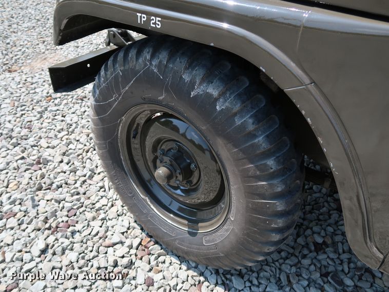 image for item KQ9829 1953 Willy's Jeep M38A1  SUV