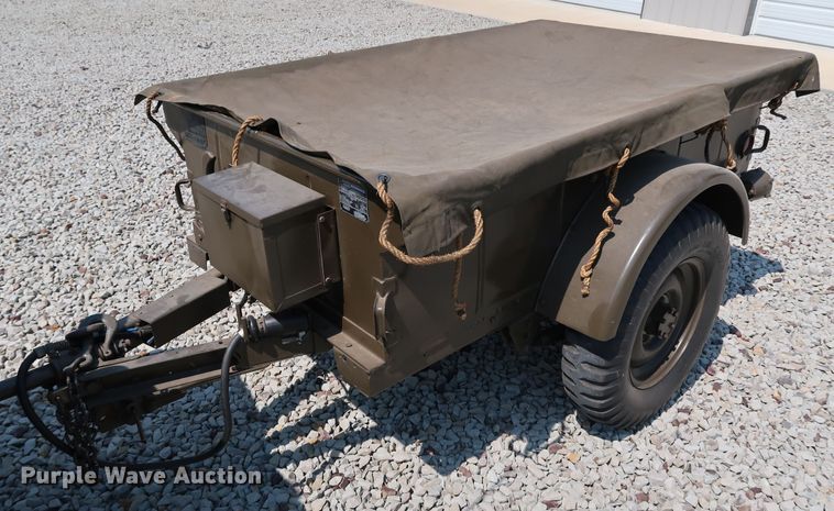 image for item KQ9829 1953 Willy's Jeep M38A1  SUV