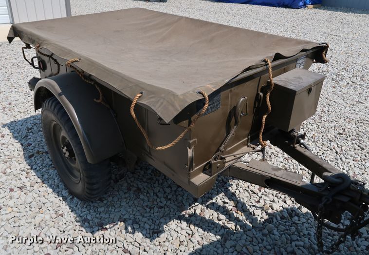 image for item KQ9829 1953 Willy's Jeep M38A1  SUV
