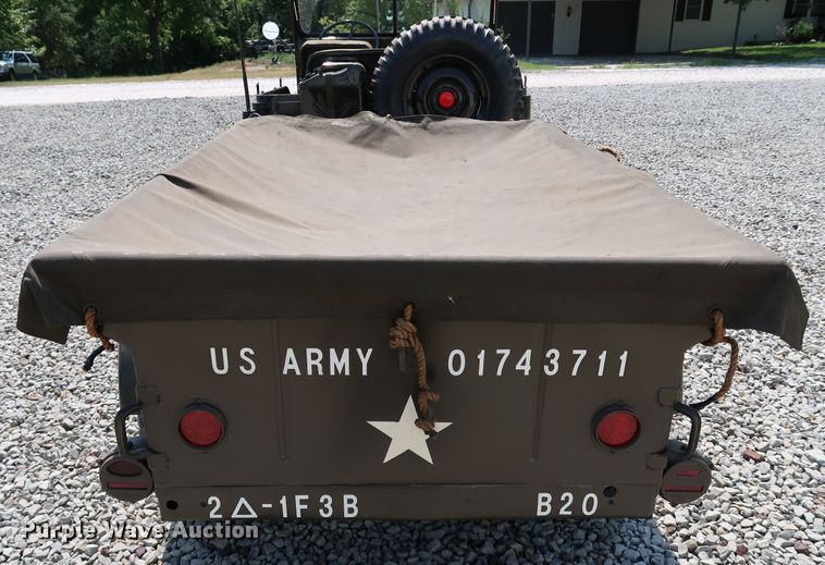 image for item KQ9829 1953 Willy's Jeep M38A1  SUV