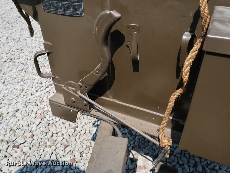 image for item KQ9829 1953 Willy's Jeep M38A1  SUV