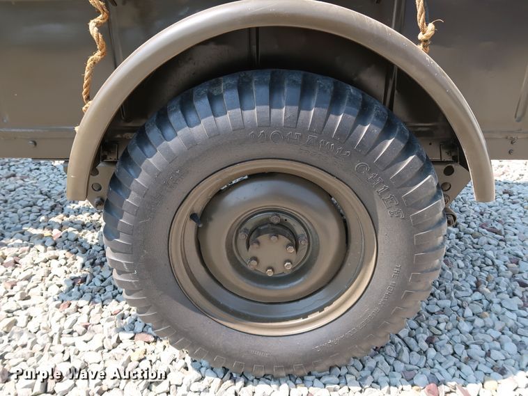 image for item KQ9829 1953 Willy's Jeep M38A1  SUV