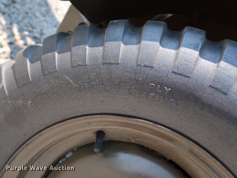 image for item KQ9829 1953 Willy's Jeep M38A1  SUV