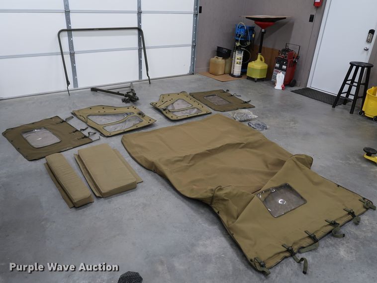 image for item KQ9829 1953 Willy's Jeep M38A1  SUV