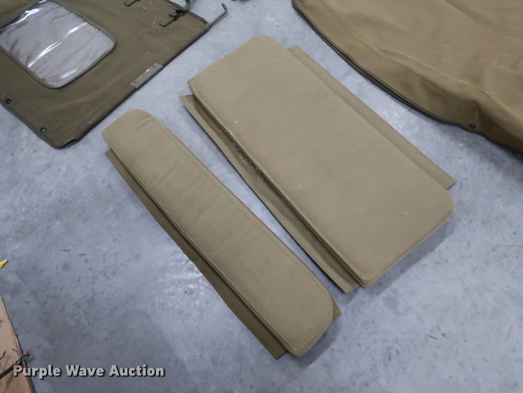 image for item KQ9829 1953 Willy's Jeep M38A1  SUV