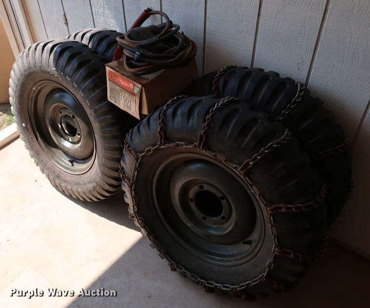 image for item KQ9829 1953 Willy's Jeep M38A1  SUV