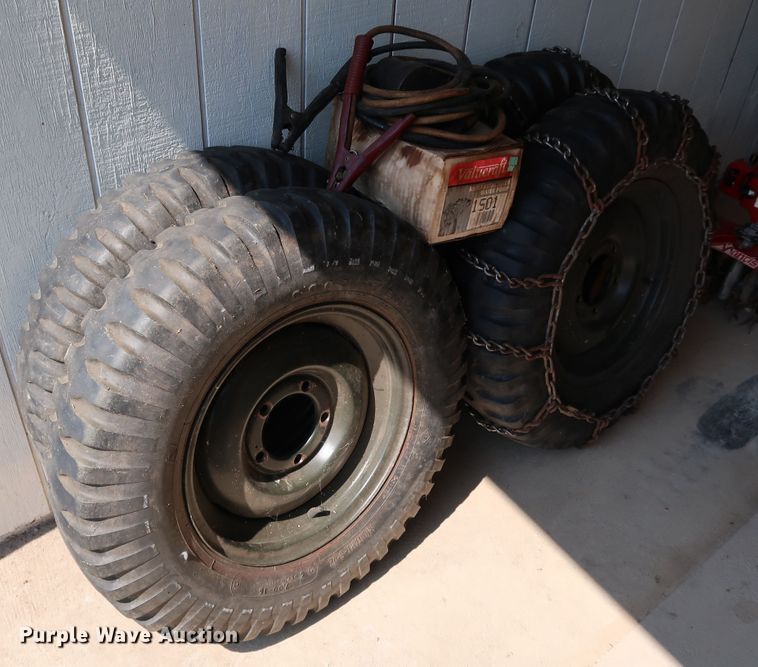 image for item KQ9829 1953 Willy's Jeep M38A1  SUV