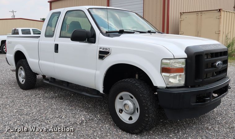 image for item KQ9832 2008 Ford F250  Super Duty XL  SuperCab pickup truck