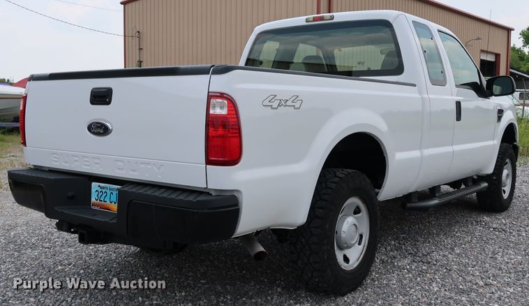 image for item KQ9832 2008 Ford F250  Super Duty XL  SuperCab pickup truck