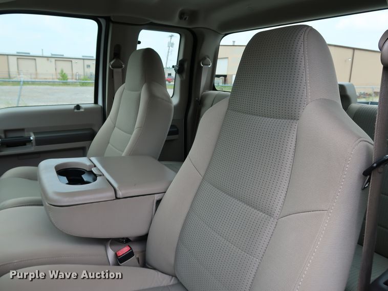 image for item KQ9832 2008 Ford F250  Super Duty XL  SuperCab pickup truck