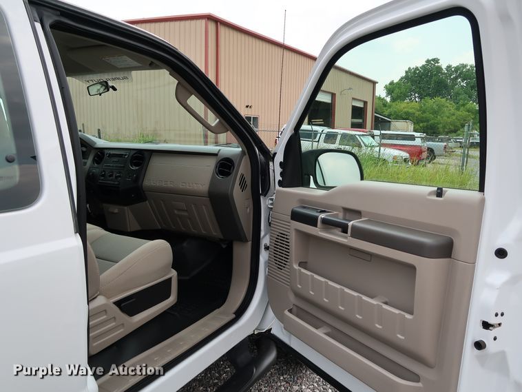 image for item KQ9832 2008 Ford F250  Super Duty XL  SuperCab pickup truck