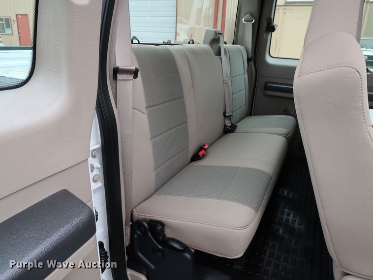 image for item KQ9832 2008 Ford F250  Super Duty XL  SuperCab pickup truck