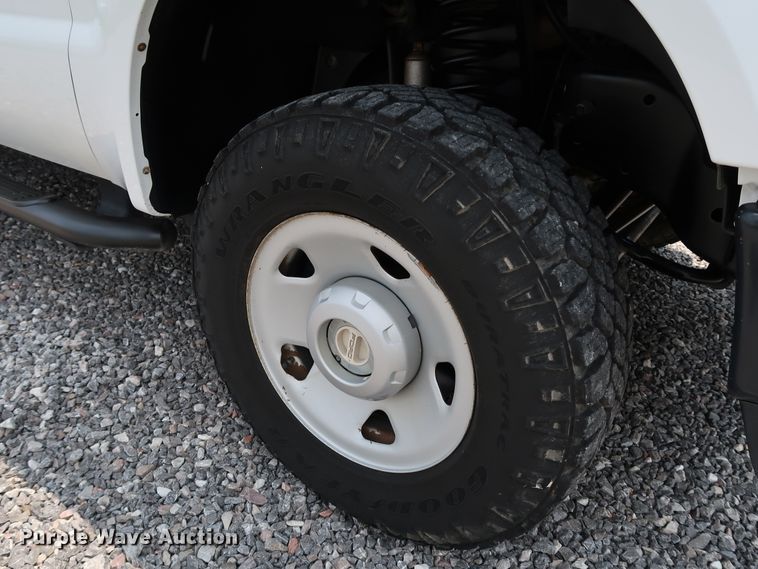 image for item KQ9832 2008 Ford F250  Super Duty XL  SuperCab pickup truck