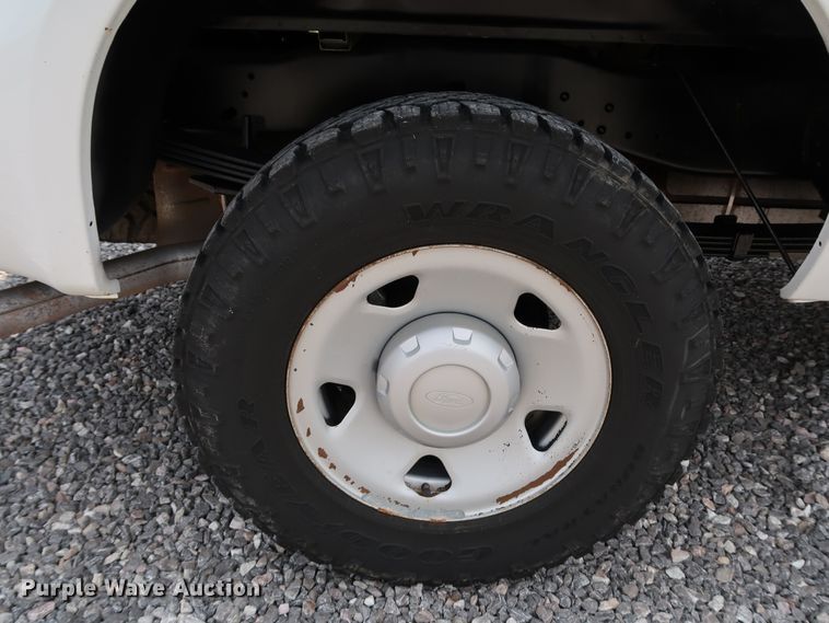 image for item KQ9832 2008 Ford F250  Super Duty XL  SuperCab pickup truck