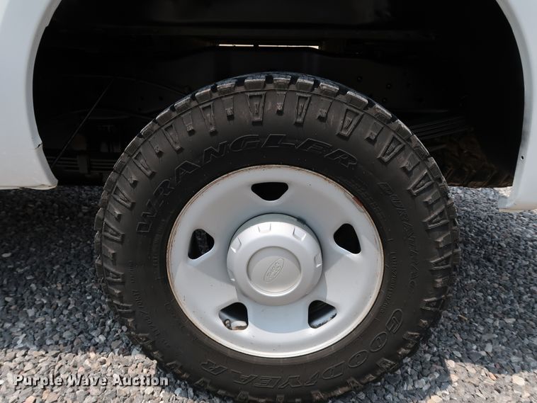 image for item KQ9832 2008 Ford F250  Super Duty XL  SuperCab pickup truck