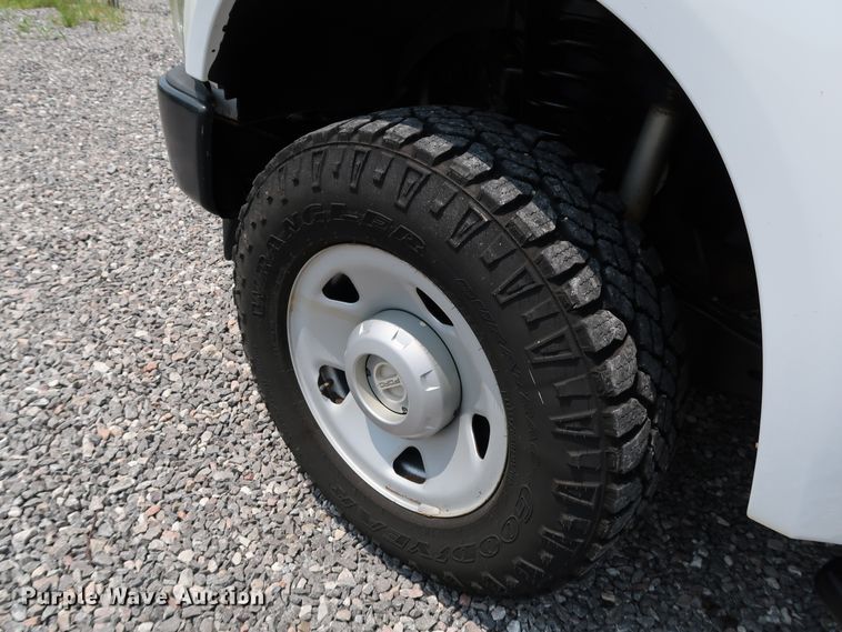 image for item KQ9832 2008 Ford F250  Super Duty XL  SuperCab pickup truck