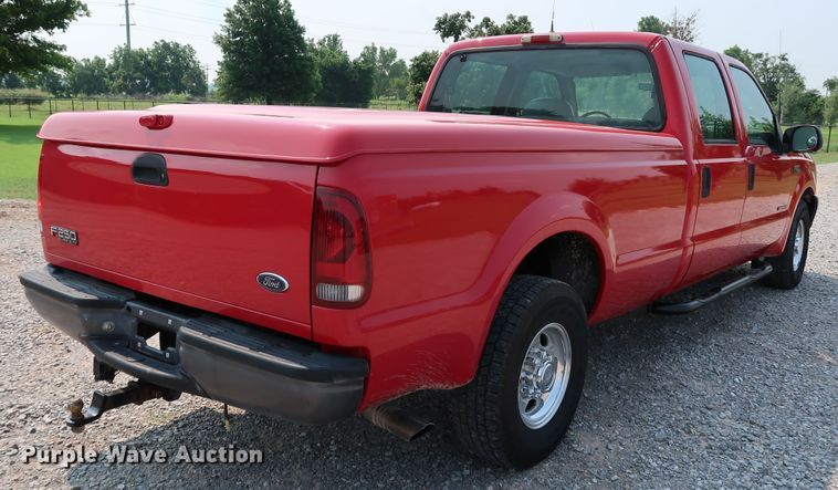 image for item KQ9840 2003 Ford F250  Super Duty XL  Crew Cab pickup truck