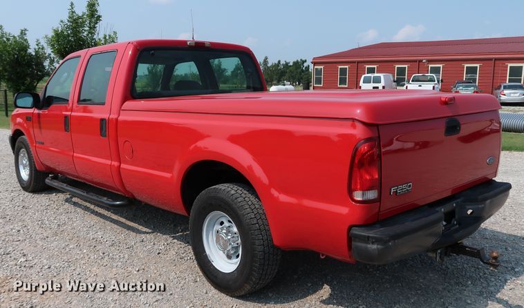 image for item KQ9840 2003 Ford F250  Super Duty XL  Crew Cab pickup truck