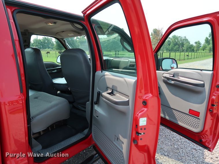 image for item KQ9840 2003 Ford F250  Super Duty XL  Crew Cab pickup truck