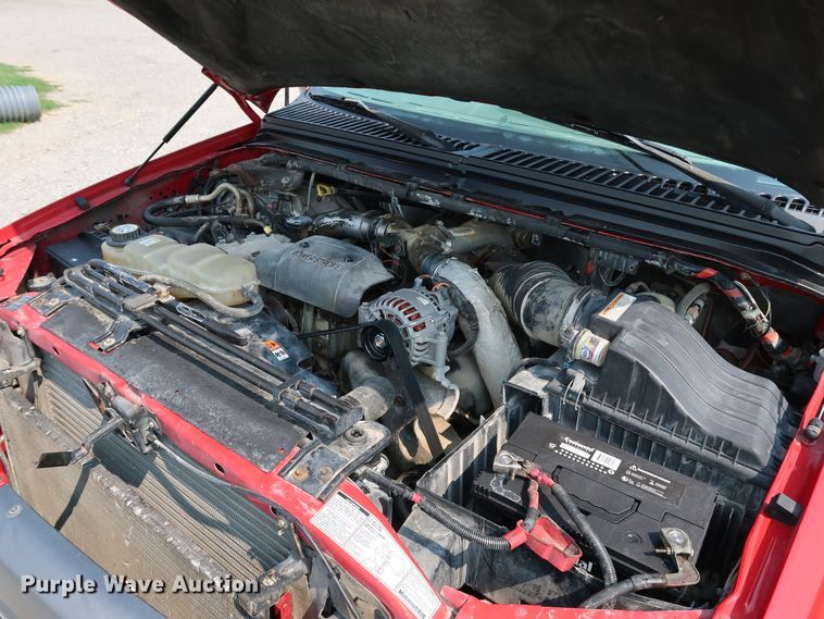 image for item KQ9840 2003 Ford F250  Super Duty XL  Crew Cab pickup truck