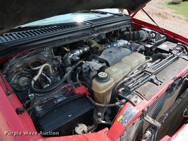 image for item KQ9840 2003 Ford F250  Super Duty XL  Crew Cab pickup truck