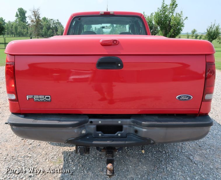 image for item KQ9840 2003 Ford F250  Super Duty XL  Crew Cab pickup truck
