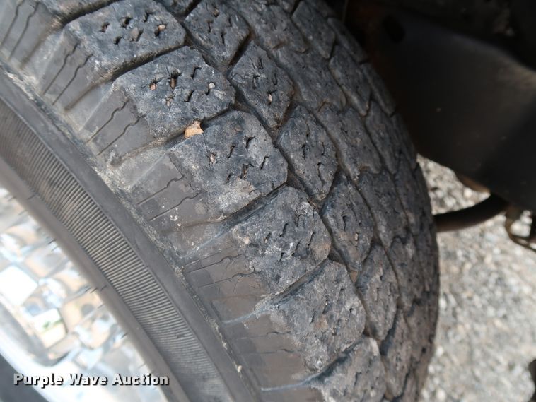 image for item KQ9840 2003 Ford F250  Super Duty XL  Crew Cab pickup truck