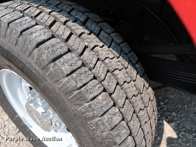 image for item KQ9840 2003 Ford F250  Super Duty XL  Crew Cab pickup truck