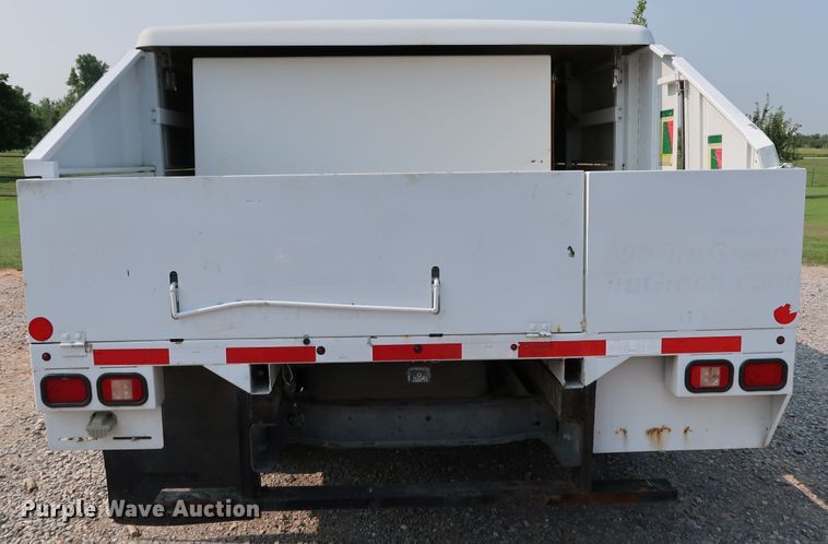 image for item KQ9842 2011 Ford E450 Super Duty  utility van with sprayer