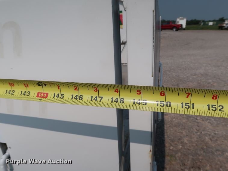 image for item KQ9842 2011 Ford E450 Super Duty  utility van with sprayer