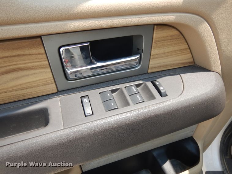 image for item KU9428 2011 Ford F150 Lariat  SuperCrew pickup truck