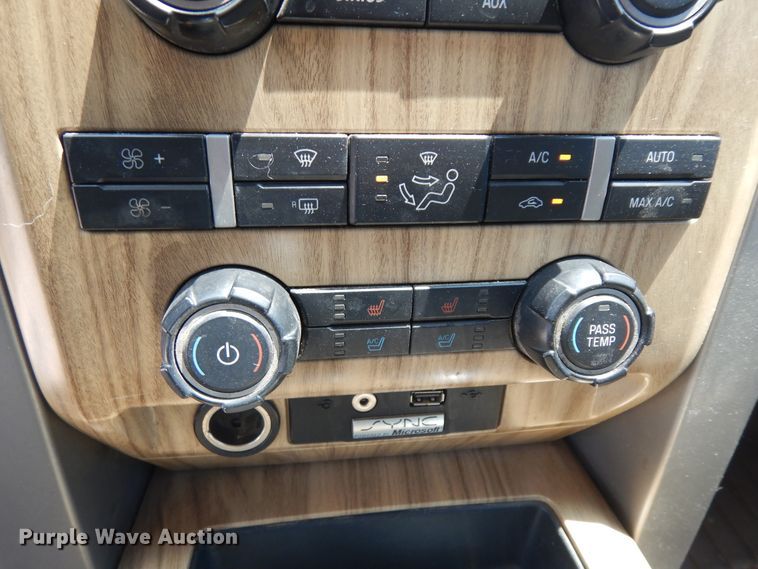 image for item KU9428 2011 Ford F150 Lariat  SuperCrew pickup truck