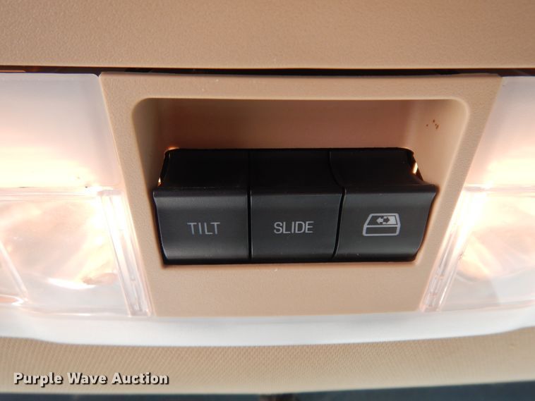 image for item KU9428 2011 Ford F150 Lariat  SuperCrew pickup truck