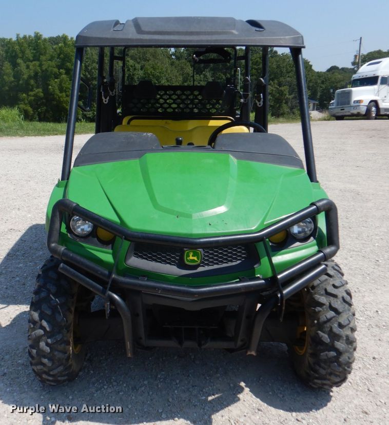 image for item KW9915 2011 John Deere XUV550 S4  utility vehicle