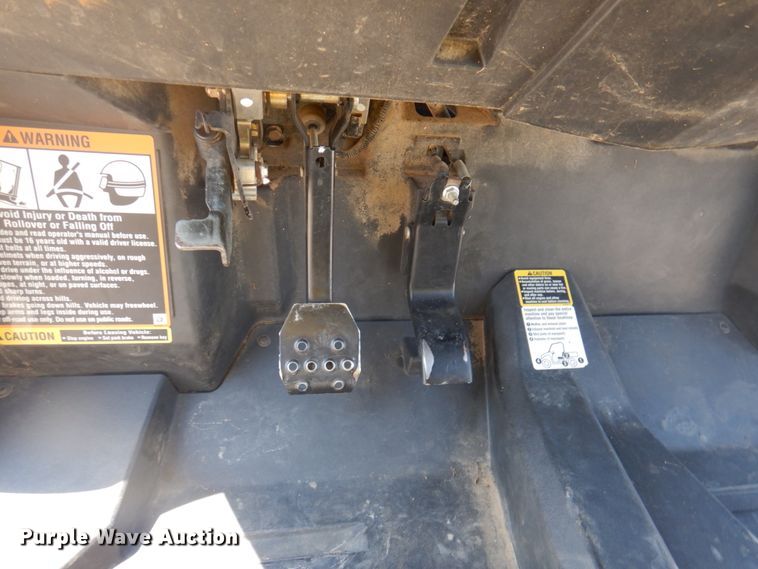 image for item KW9915 2011 John Deere XUV550 S4  utility vehicle