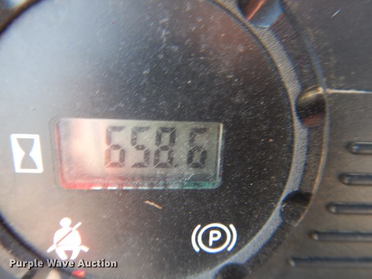 image for item KW9915 2011 John Deere XUV550 S4  utility vehicle