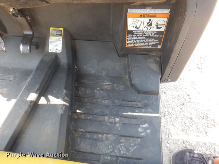 image for item KW9915 2011 John Deere XUV550 S4  utility vehicle