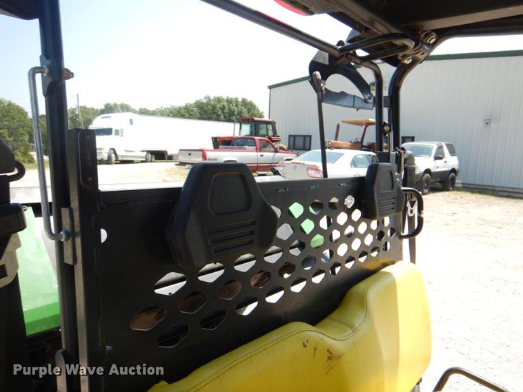 image for item KW9915 2011 John Deere XUV550 S4  utility vehicle