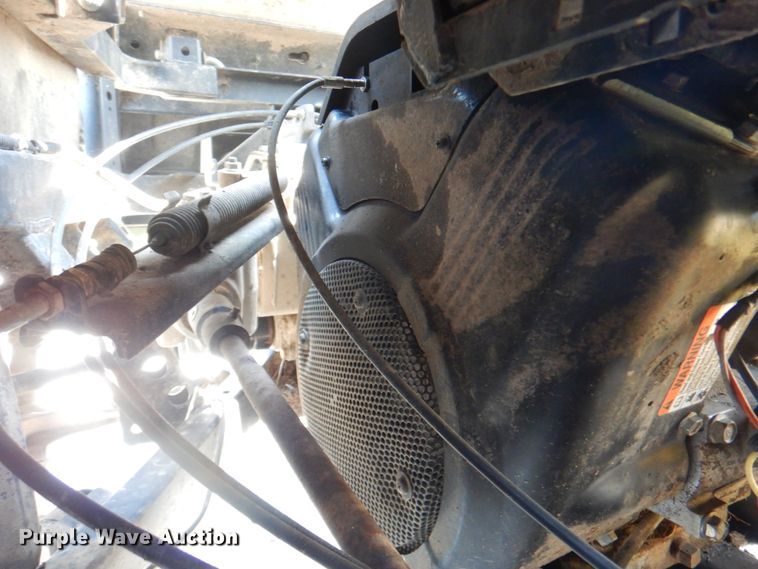 image for item KW9915 2011 John Deere XUV550 S4  utility vehicle