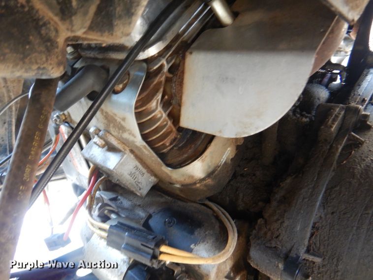 image for item KW9915 2011 John Deere XUV550 S4  utility vehicle