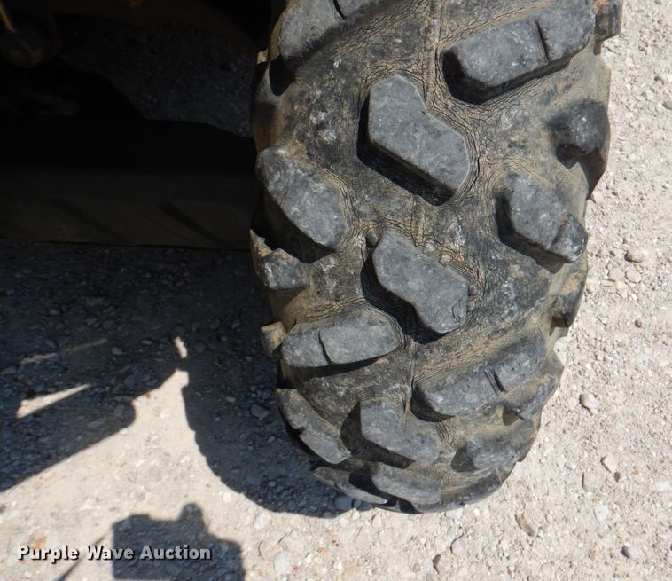 image for item KW9915 2011 John Deere XUV550 S4  utility vehicle