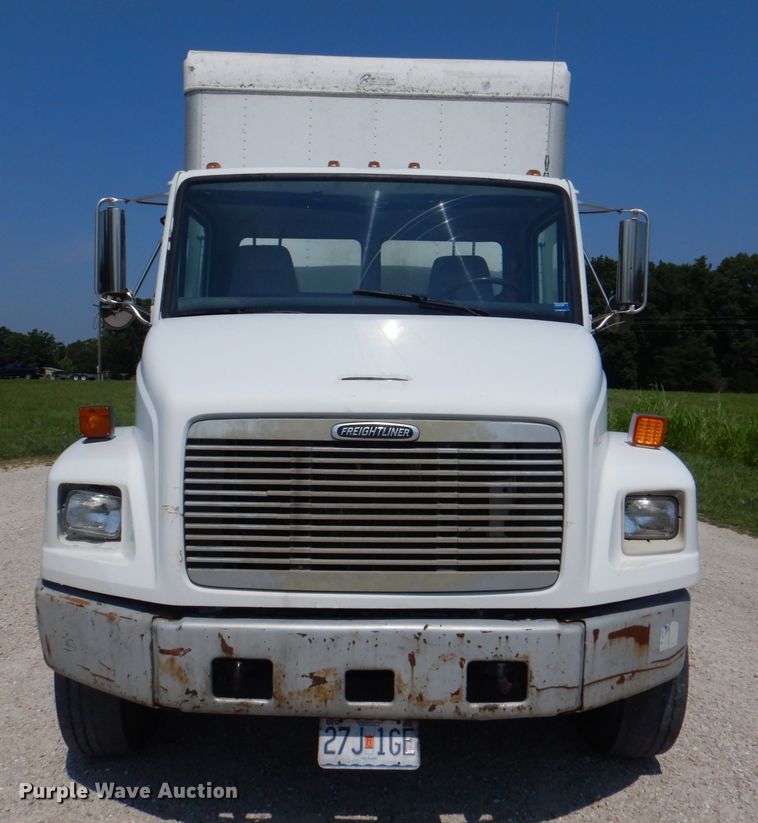 image for item KW9916 1996 Freightliner FL70  box truck