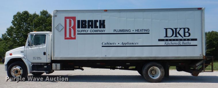 image for item KW9916 1996 Freightliner FL70  box truck