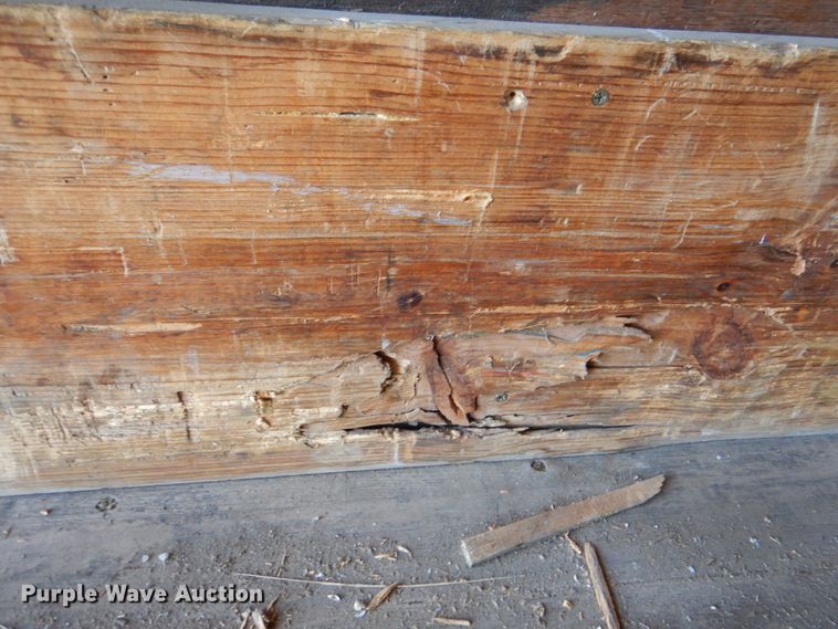 image for item KW9916 1996 Freightliner FL70  box truck