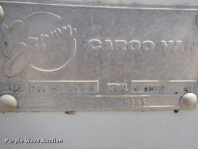 image for item KW9916 1996 Freightliner FL70  box truck