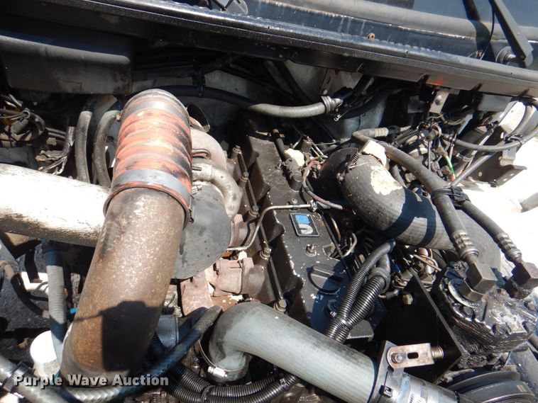 image for item KW9916 1996 Freightliner FL70  box truck